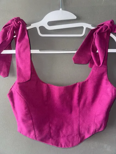 Blusa cropped da FARM