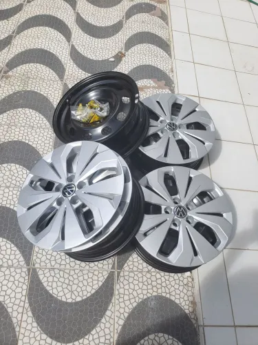 Rodas de Ferro com Calotas Nova para t-cross