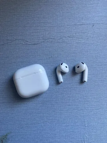 Airpods 4 ANC