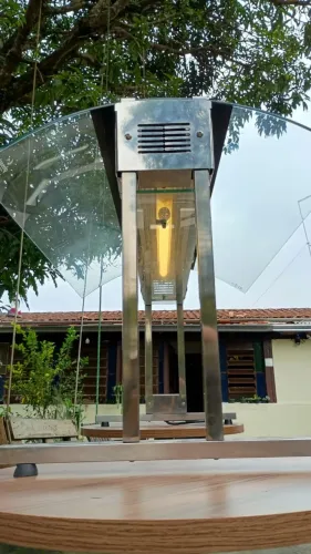 Protetor Salivar - Alpha GLASART - Lâmpada Fria - 220V - Med. 110x65x61cm *Seminovo*