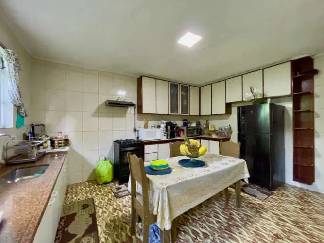 Casa para venda em Jardim Itacolomi com 2 quartos, 130m²