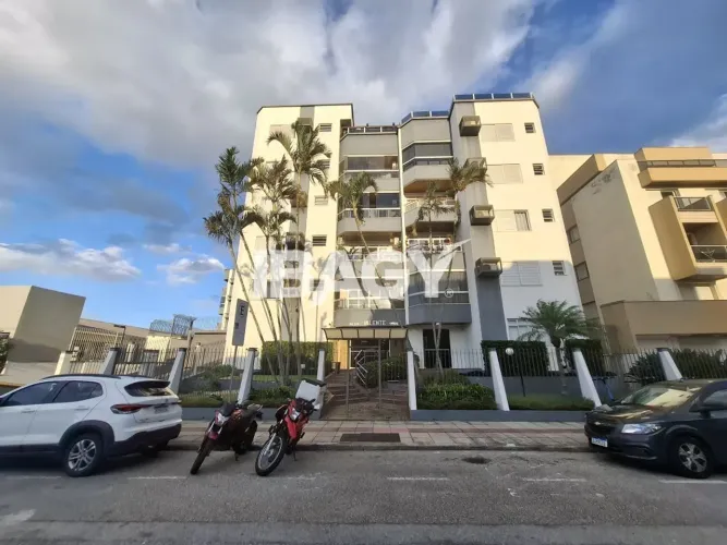 Excelente Apartamento 3 dormitório(s) em Balneário - Florianópolis