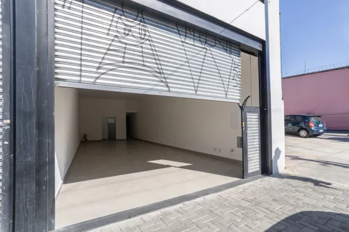 Loja na Rua Cipriano Tavares, 54 80 m²