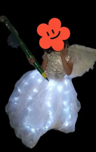 Vestido infantil com Led tamanho 5 a 7 anos