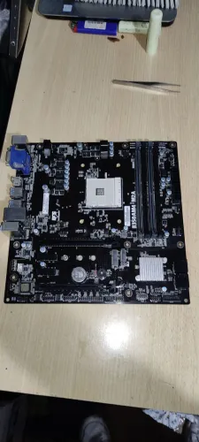 Placa mãe ECS B350AM4-M2A, suporta Ryzen de 1ª geração
