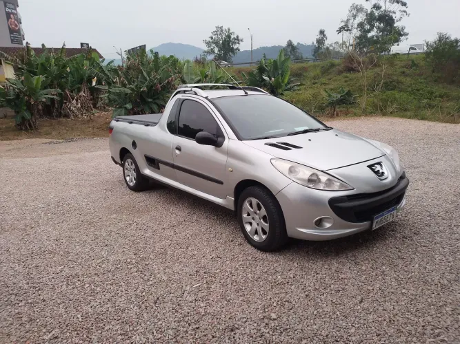 Peugeot Hoggar XR 1.4 Flex 8V 2P 2011