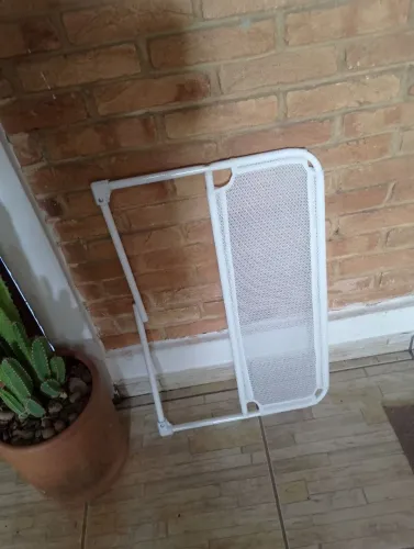 Grade para proteção/ cama.