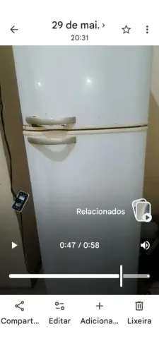 Geladeira funcionando 350