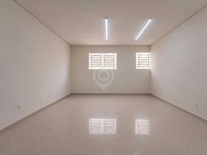 Sala : / Comercial / Centro