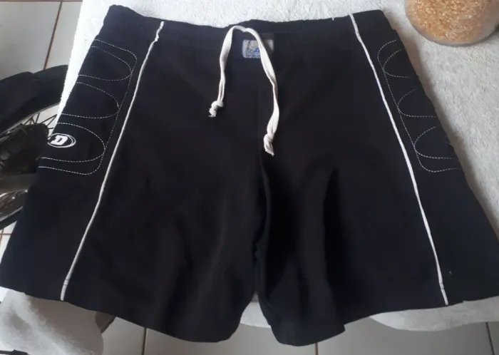 Short masculino Dellerba 40 usado em boas condições 