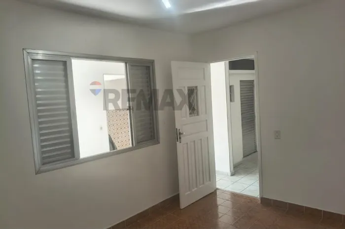 Casa para Locação com 5 Dormitórios na Brasilândia