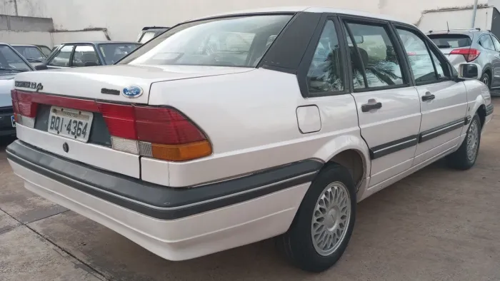 Ford Versailles Ghia 2.0i / 2.0 2P E 4P (álcool) 1994