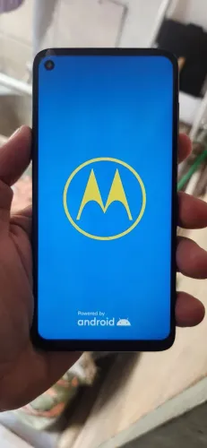 Moto G8 play 64gb Fucionando bem Com Biometria 