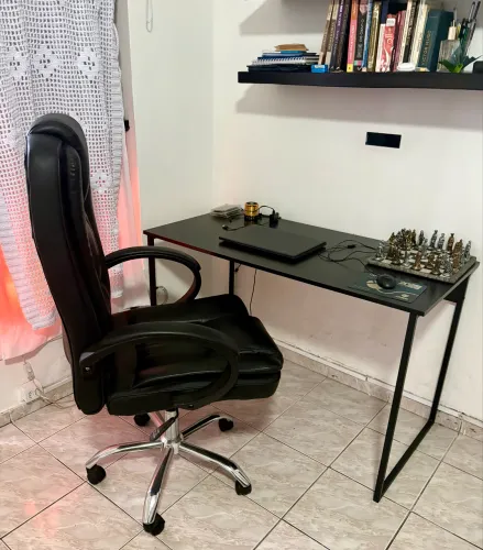 Cadeira presidente seminova: R$450,00