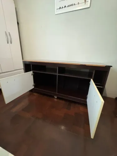 Estante/Rack de mandeira para sala