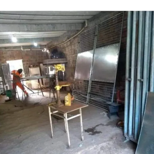 Serralheiro disponível 