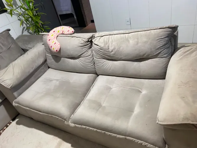 Sofá semi novo