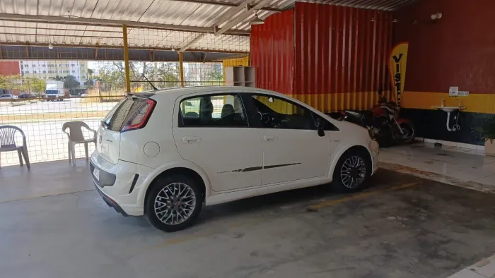 Fiat Punto Blackmotion 1.8 Flex 16V 5P. 2015