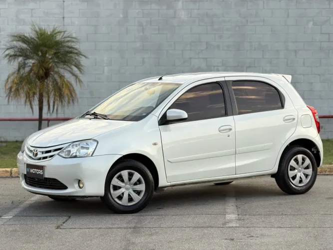 Toyota Etios XS 1.5 Flex 16V 5P Mec. 2016