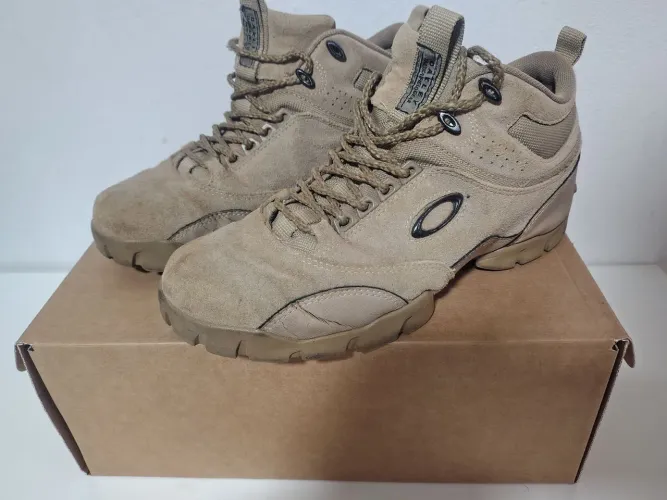 Bota Oakley original