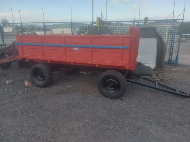 Carreta agrícola trator - madeira nova