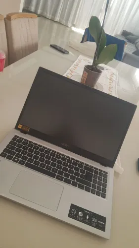 Notebook Acer I3