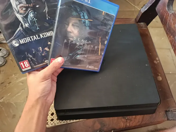 PS4 Slim - 1TB