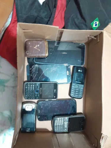 Celular pra retirada de peças 