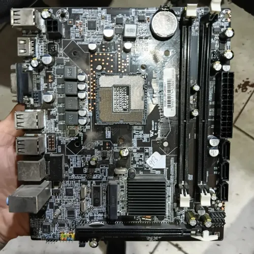Placa-mãe LGA 1156 H55 BPC-H55M-V1 DDR3 com HDMI e VGA (sem teste)