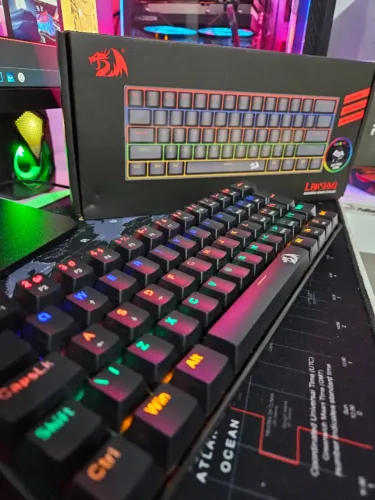 Teclado Mecânico Gamer Lakshmi K606R RGB + Caixa | Leia o Anúncio