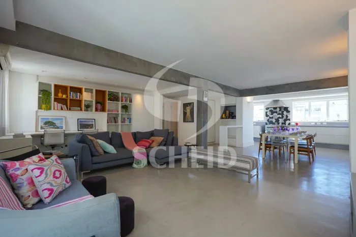 Apartamento à Venda no Itaim Bibi com 169m², 2 dormitórios (1 suíte) e 2 vagas