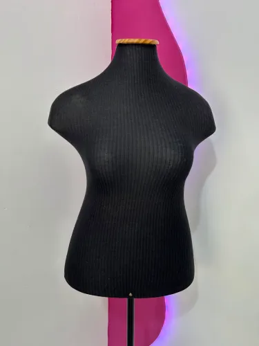 BUSTO - Plus