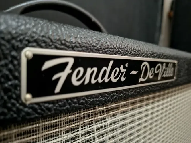 Fender Hot Rod DeVille 2x12 (ñ Marshall Bogner Kemper Bassman Meteoro)