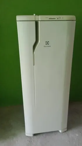 Geladeira Eletrolux Frost Free