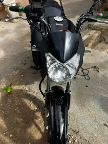 Moto Yamaha fator 150 flex bem econômica