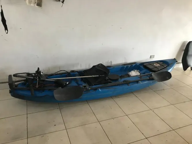CAIAQUE FALCON COMPLETO COM MOTOR