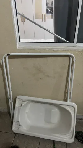 Vende se banheira com suporte