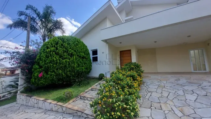 Sobrado à venda em Valinhos, Jardim das Palmeiras, com 3 quartos, com 213 m²