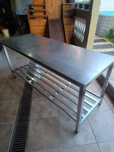 Mesa de inox