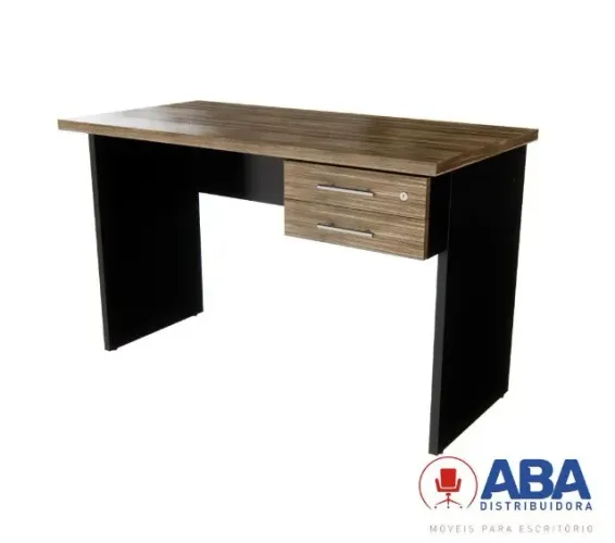 Mesa premium escritório com 2 gavetas, com chave. Cor Castanho/Affaro Medindo: 1,20 x 0,60