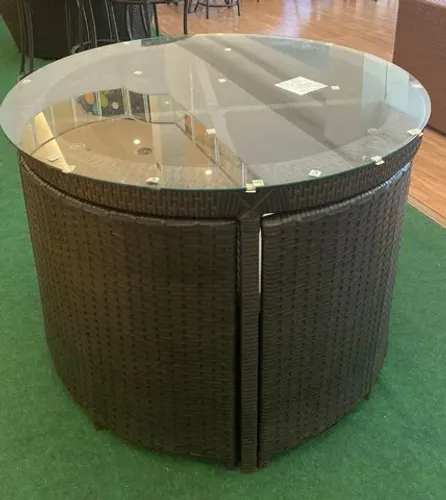 mesa redonda compacta em pizza - fibra sintética, Iguatu Moveis.