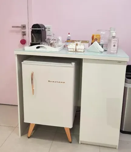 Buffet aparador para frigobar com 1 porta