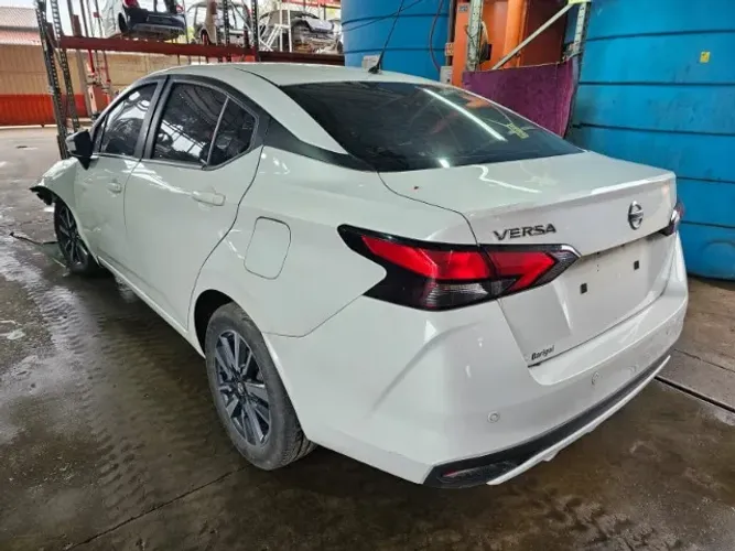 Peças usadas Nissan Versa 2022 1.6 16v flex 114cv câmbio automático
