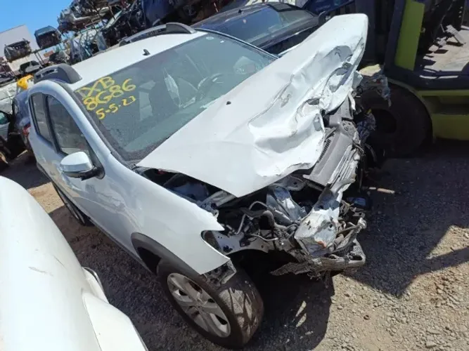 Temos peças para essa sucata! Sandero Stepway 1.6 8v 2016