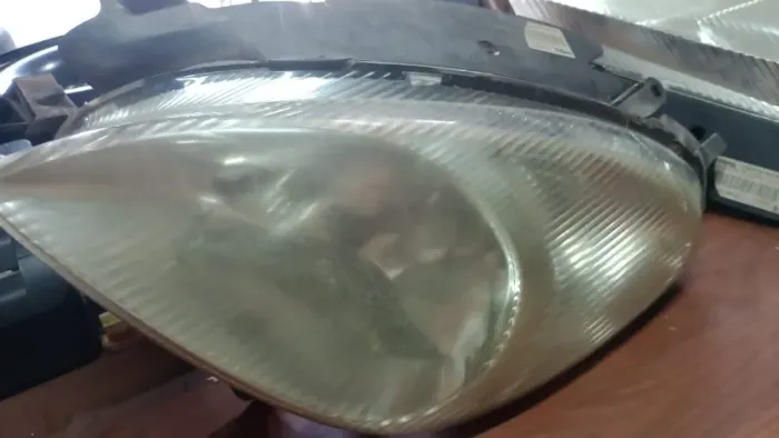 Farol lado direito Xsara Picasso