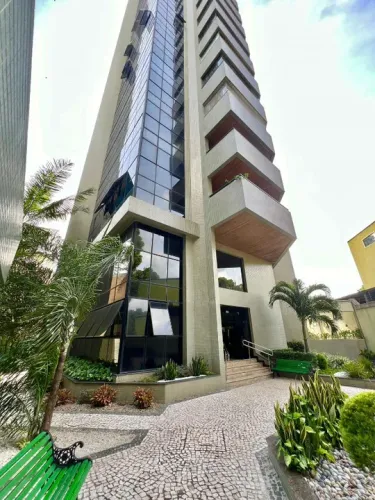 Cobertura, 490m², 4 suítes, 3vgs no Ed. Pallazo Ducalee.