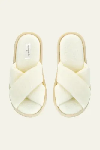 Pantufa Feminina Pelúcia Trançada Off White Tam M (Calça 38)