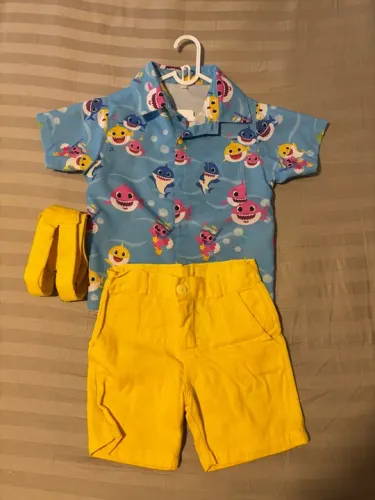 Conjunto blusa e bermuda bebê tubarão - baby shark