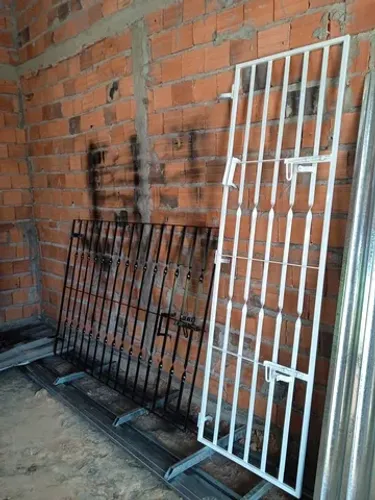 GRADES DE PORTAS METALÚRGICA JG