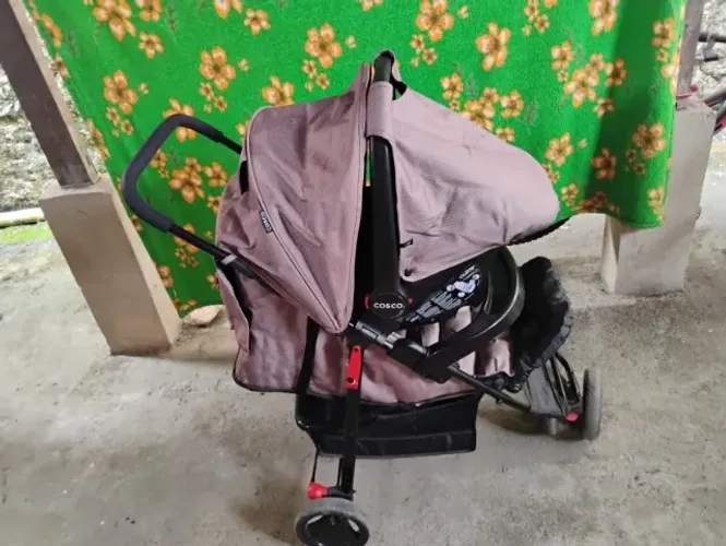 Carrinho+Bebe conforto da Cosco: